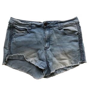 Jalate Jeans Cut Off Short - Women’s 13